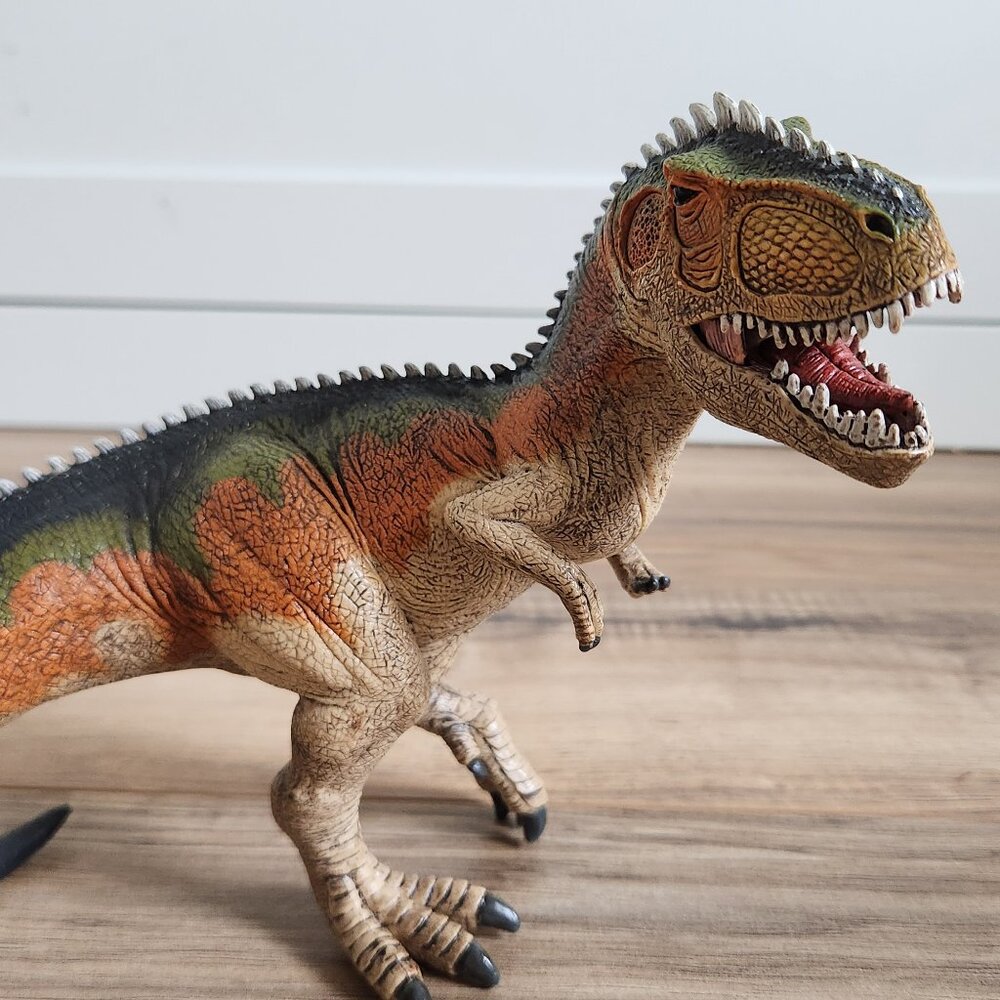 Schleich Giganotosaurus Hinged Jaw Orange 11"